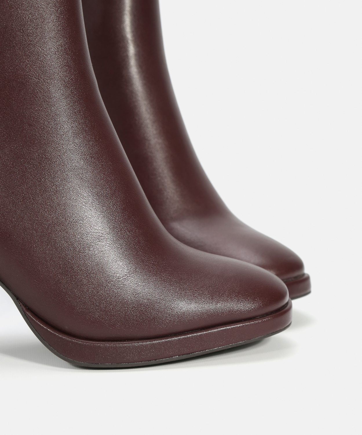 Botins salto bordô image number null